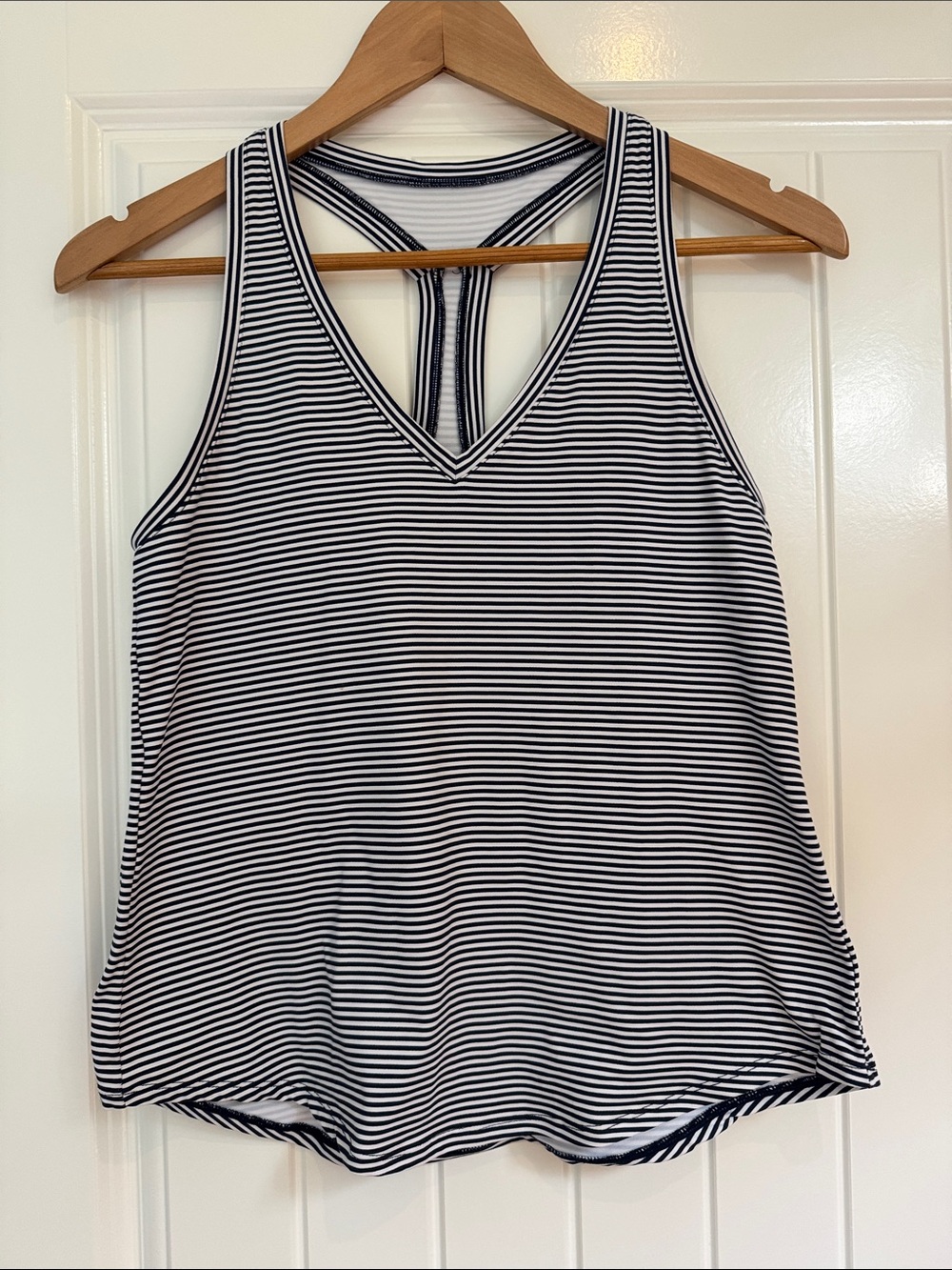 Southern Tide Striped V-Neck Racerback Athletic Tank - Navy & White XS